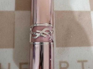 ysl 水蜜桃 1774 千人千色，独特的水嫩蜜桃妆效，让你展现专属自己的甜美魅力