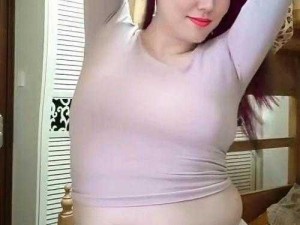 BBWBBWBBWBBW老妇、BBWBBWBBWBBW 老妇：肥胖但迷人的熟女